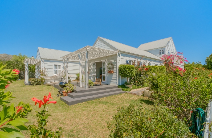 3 Bedroom Property for Sale in Bluewater Estate Western Cape